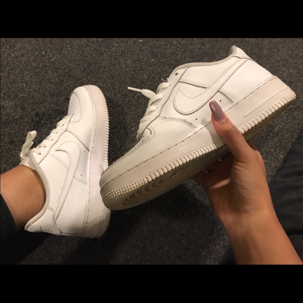 white nike air force 1